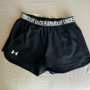 Under Armour black athletic shorts 🖤